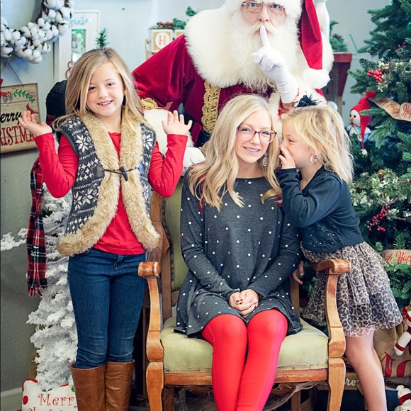 Meet your Posher, April - Picture 3 of 9